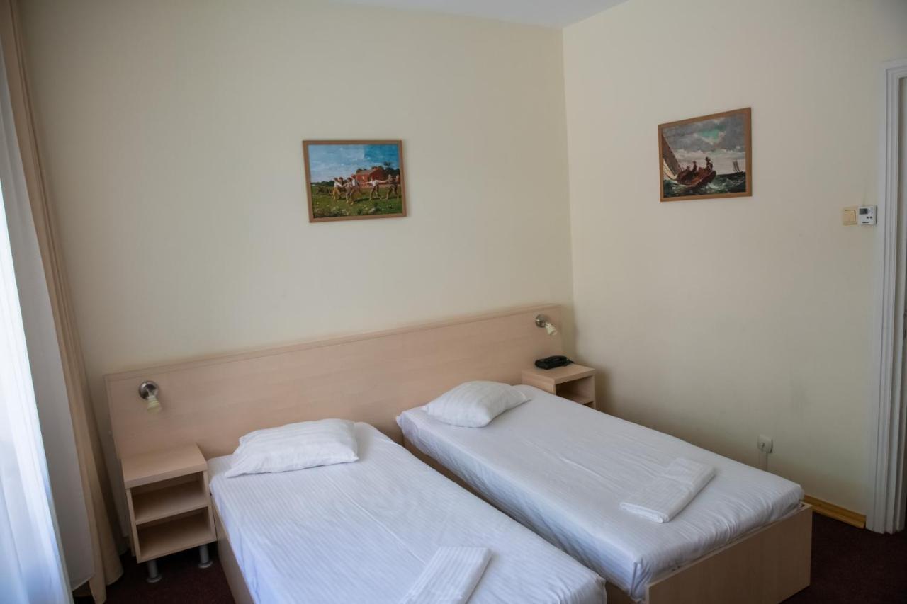 Râmnicu Vâlcea Hotel Panoramic מראה חיצוני תמונה