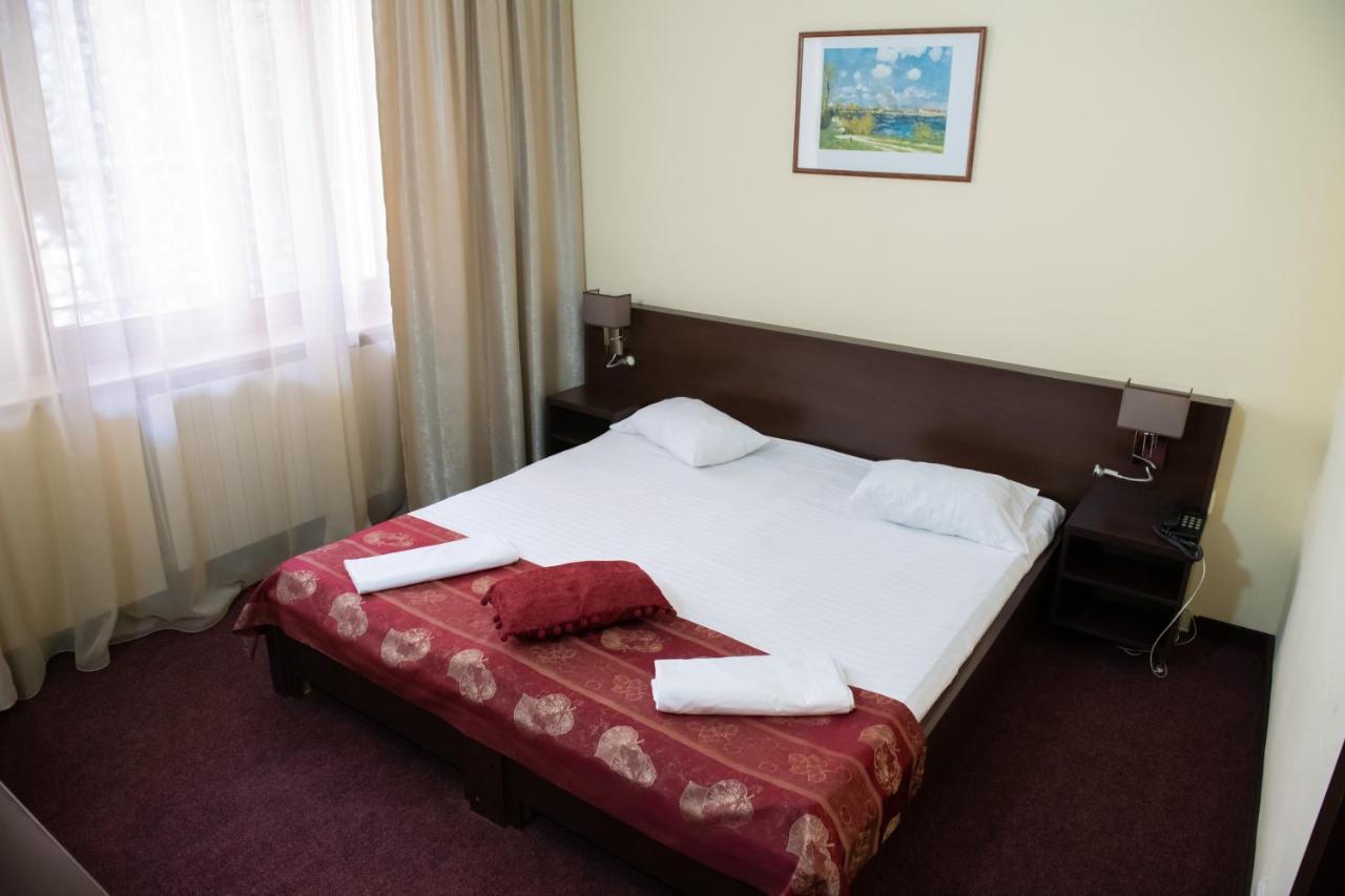 Râmnicu Vâlcea Hotel Panoramic מראה חיצוני תמונה