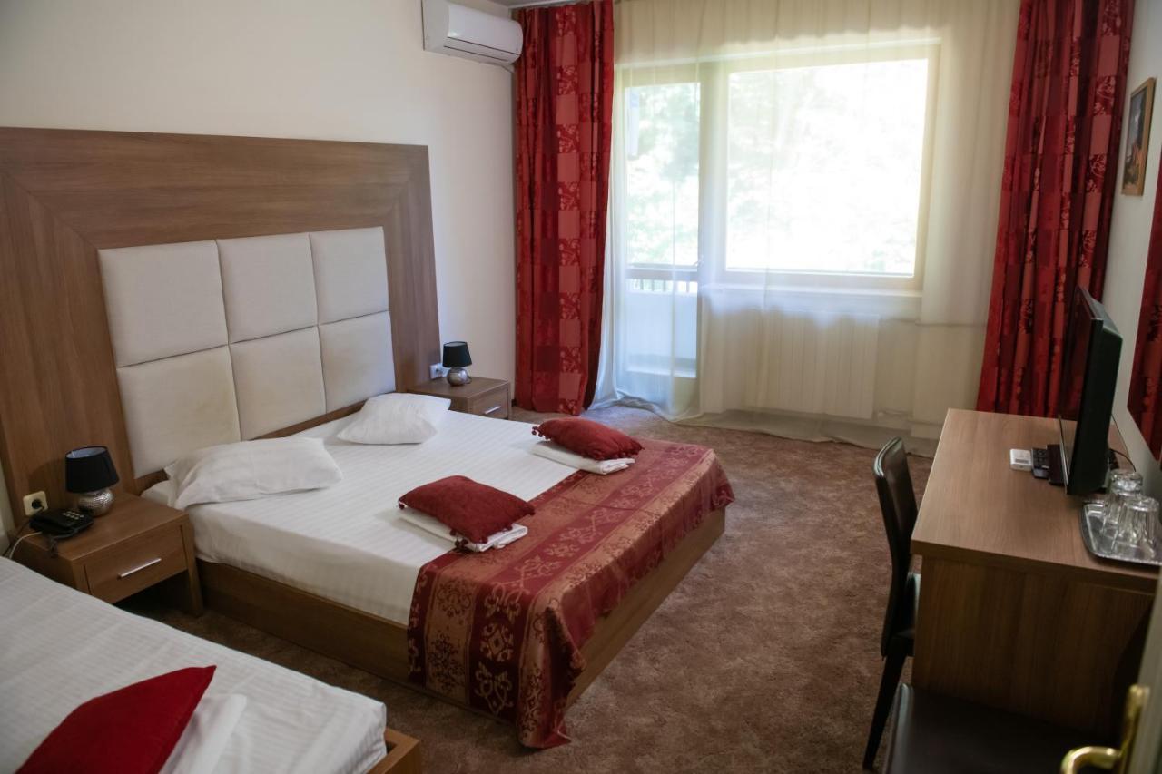 Râmnicu Vâlcea Hotel Panoramic מראה חיצוני תמונה