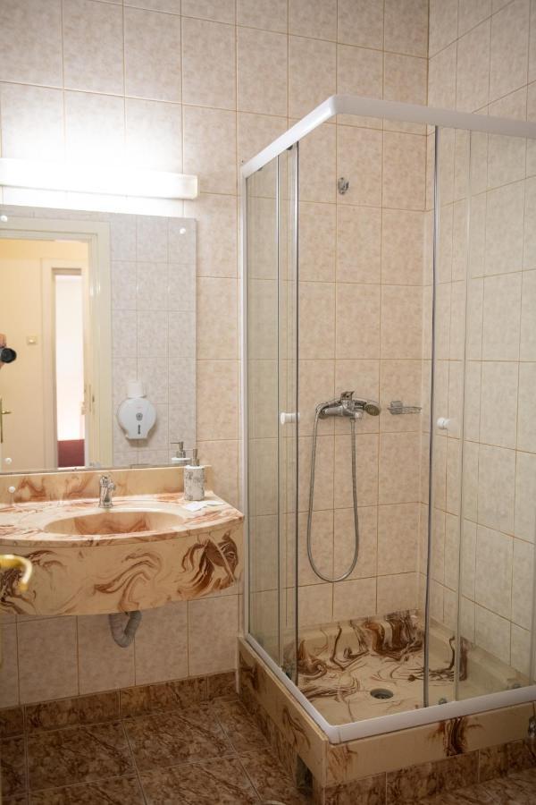 Râmnicu Vâlcea Hotel Panoramic מראה חיצוני תמונה