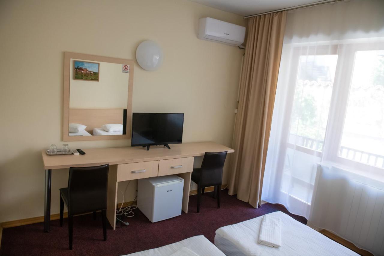 Râmnicu Vâlcea Hotel Panoramic מראה חיצוני תמונה